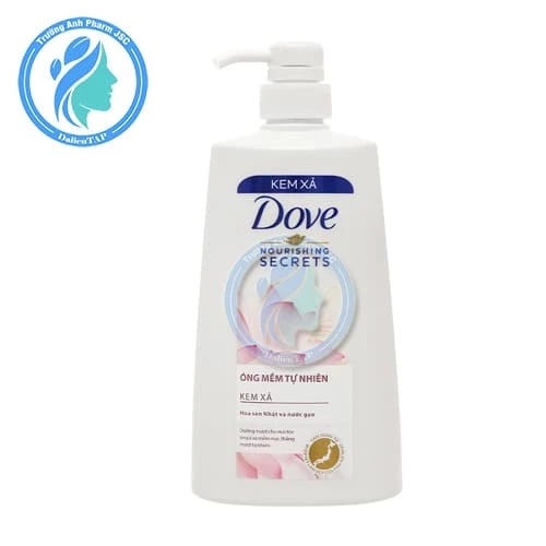 Kem xả Dove Nourishing Secrets 610g (Hoa sen Nhật và nước gạo)