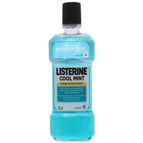 Nước súc miệng Listerin Cool Mint 250ml - Giúp bảo vệ răng miệng hiệu quả